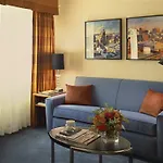 Hotel By Marriott Manhattan/central Park