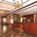 Hotel The Street 3*