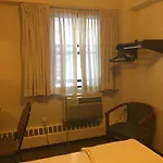 Hotel Seafarers International House