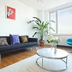 Self-Catering Apartment: East Side