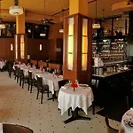 Wales Hotel