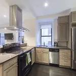 Apartment 5th Ave *