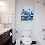 Hilton Brooklyn - Newly Renovated Hotel New York