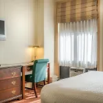 Wolcott Hotel