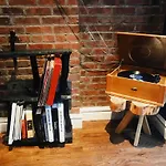 Mott Street Suite
