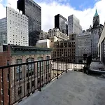 Places4Stay Greenwich Comfort Rooftop