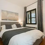 Places4Stay Times Square Luxury II