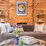 Four-Bedroom On E 62Nd Street Apt 2