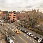 Heart Of East Village Lots Of Light
