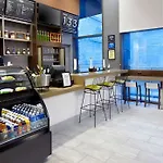 Courtyard By Marriott Downtown Manhattan/world Trade Center Area Hotel