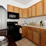 Two Bedroom Apartment In Midtown