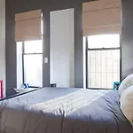 2 Bed Penthouse In Heart Of Nyc