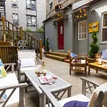 Carriage House & Courtyard