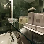 Bentley Hotel New York