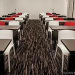 Courtyard By Marriott Long Island City/new York Manhattan View Hotel 3*