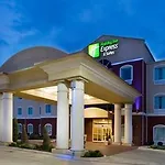 Hotel Country & By Radisson, Staten Island New York