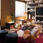 Hilton Brooklyn - Newly Renovated 4*