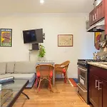 Cozy 1Bed/1Bath Close To Central Park
