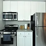 Amazing 2 Bedroom Near Time Square