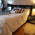 Posh Spacious 1 Bedroom In Prime Soho