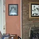 Mi Casa Tu Casa Hotel