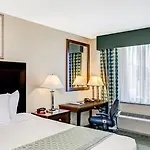 Hillcrest Near Jfk Airtrain Hotel New York