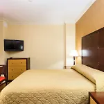 Aparthotel Radio 3*