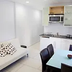 Un Place Apartment New York