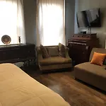 Sugar Hill Apartment *