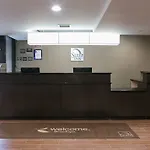 Days By Wyndham Brooklyn Borough Park Hotel New York