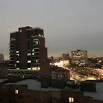 Beautiful Private Apartment Short Ride To Midtown