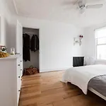 Guest house The Brooklyn House By Living Lab New York