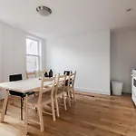The Brooklyn House By Living Lab Guest house