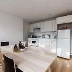 The Brooklyn House By Living Lab Guest house *