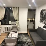 Modern Prewar Midtown 2 Bedroom Apartment
