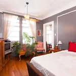 Saint Nicholas Inn