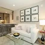 Ultra Design And Luxurious Apartment - Doorman And Gym
