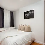 Times Square 3 Bedroom!