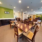Hotel Hillside 2*