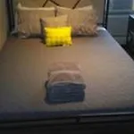 Incredible 4Br 4Br Apartment