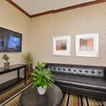 Hotel Express Laguardia Airport, An Ihg New York