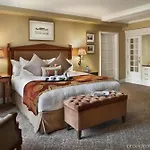 Plaza Athenee 5*