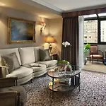 Hotel Plaza Athenee New York