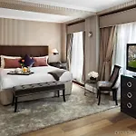 Plaza Athenee 5* New York