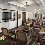 Plaza Athenee 5*
