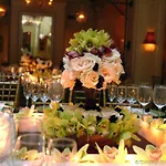 Plaza Athenee 5*