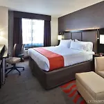 Hotel Fairfield & By Marriott Staten Island New York