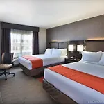 Fairfield & By Marriott Staten Island Hotel 3*
