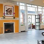 Giraffe By Library Collection Hotel New York