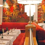 Hotel Warwick